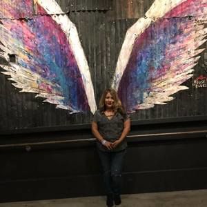 Meet your Posher, Loriann